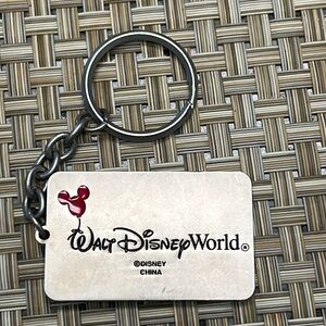 Walt Disney #1 Daughter Keychain silver